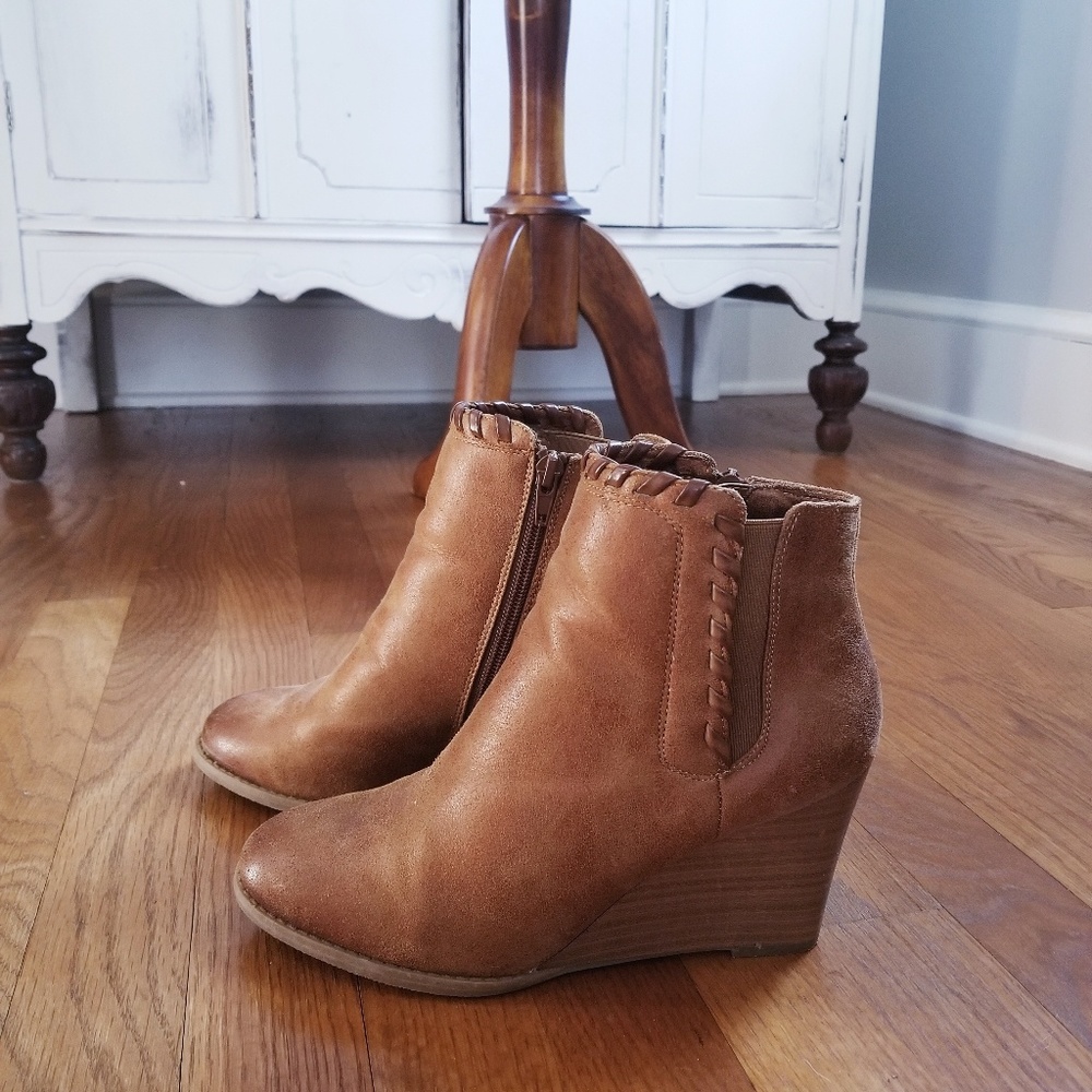 Cognac Distressed Boots